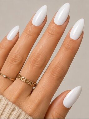 🤍 Coconut Cream Almond Press-On Nails 🤍